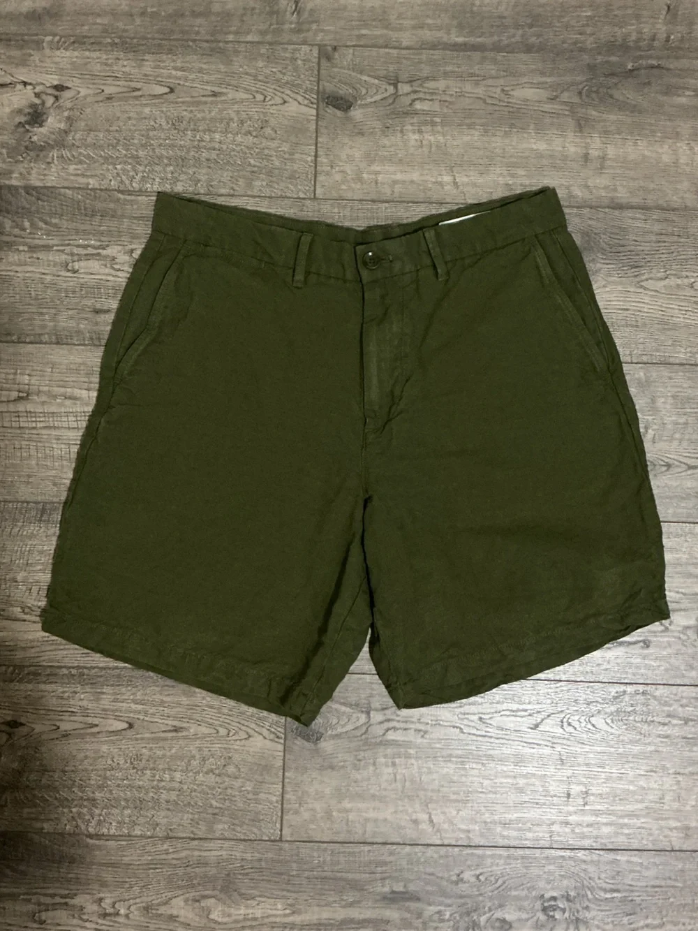 GAP Men's Olive Linen Blend Flat-Front Shorts 8inch inseam Green
